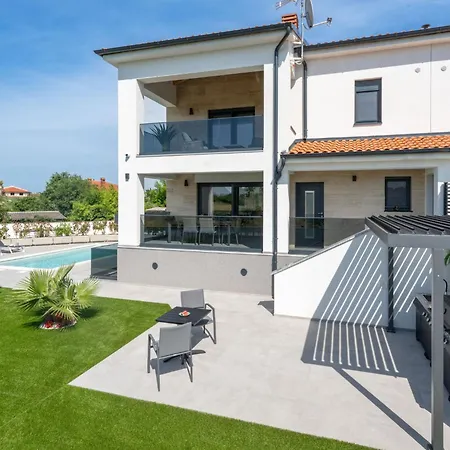 度假居 Antares By Interhome