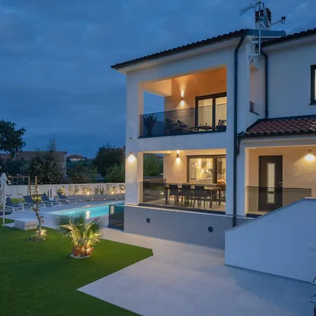 Antares By Interhome Tatil Evi *